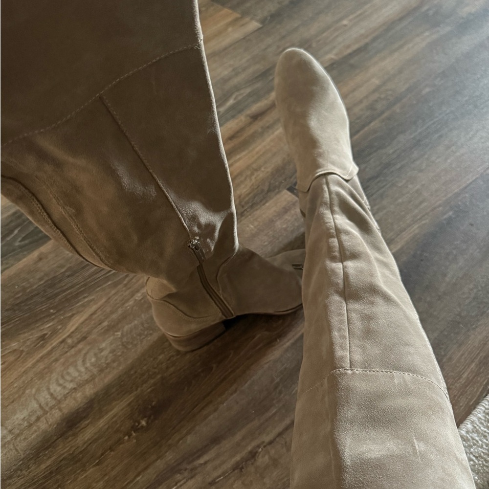 Vince Camuto Tan Over the Knee Boots Sleek Design